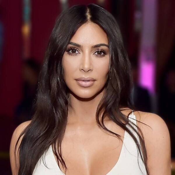kim-kardashian-body-shamed-over-her-toes