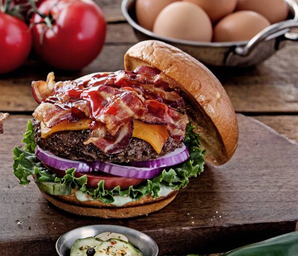 ULTIMATE BACON BURGER (1)